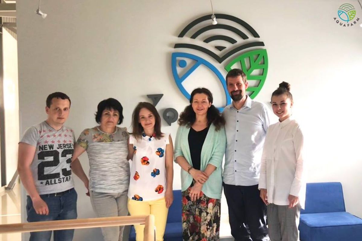 Dignity Space and Aquafarm Ukraine celebrated the meeting with a friendly discussion