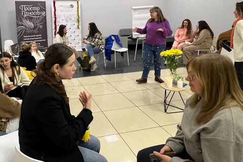 "Турбота про себе у наших умовах – це уможливлення Життя"